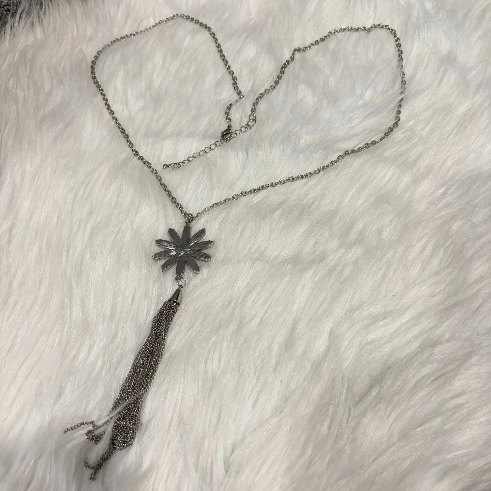 Whimsical Flower Tassel Necklace Boho Silver Tone Purple Rhinestone Hippie 20676